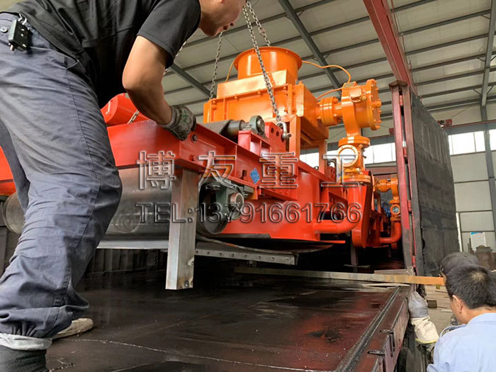 發(fā)往榆次國(guó)電強(qiáng)迫油冷除鐵器 發(fā)往榆次國(guó)電強(qiáng)迫油冷除鐵器